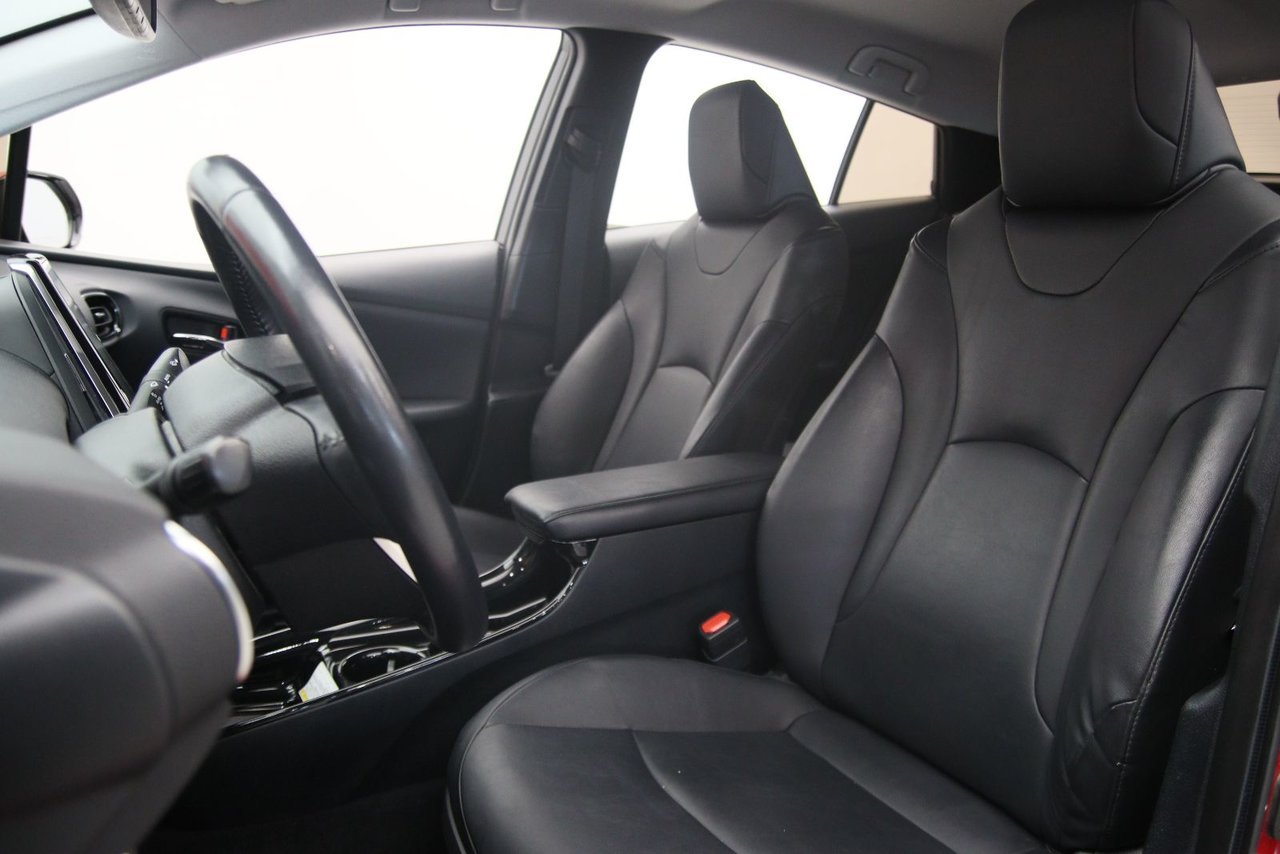 2018 Toyota Prius Prime ROUGE Red Baie-Comeau - photo #6