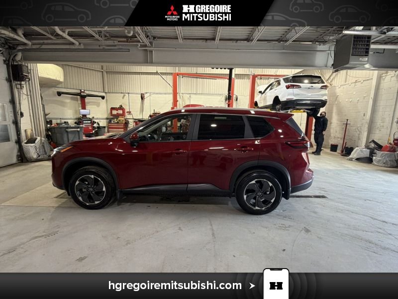Nissan Rogue SV Moonroof *AWD* Mags Toit Pano Carplay 2024 Rouge