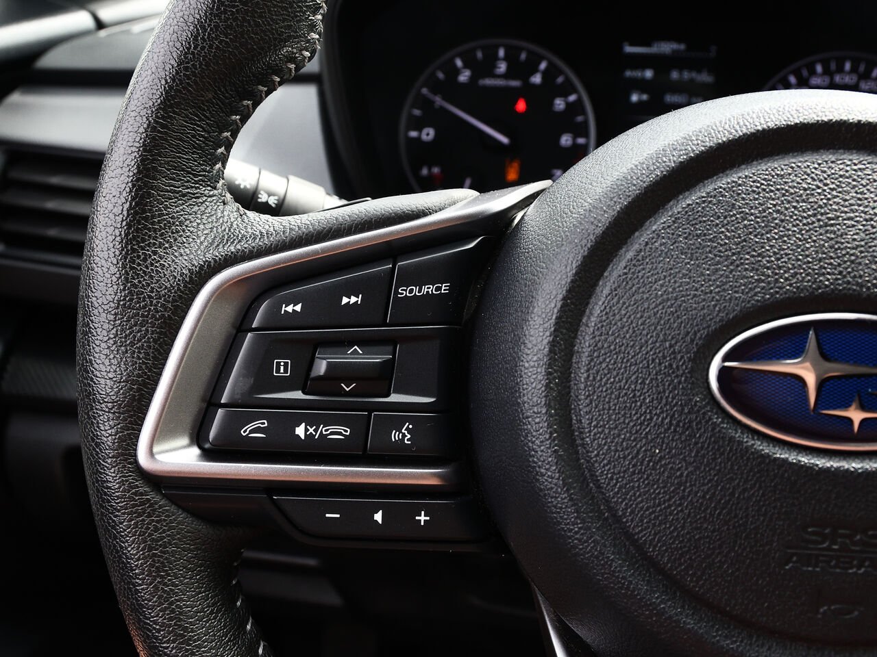 2024 Subaru Crosstrek Touring Black Saint-Hyacinthe - photo #15