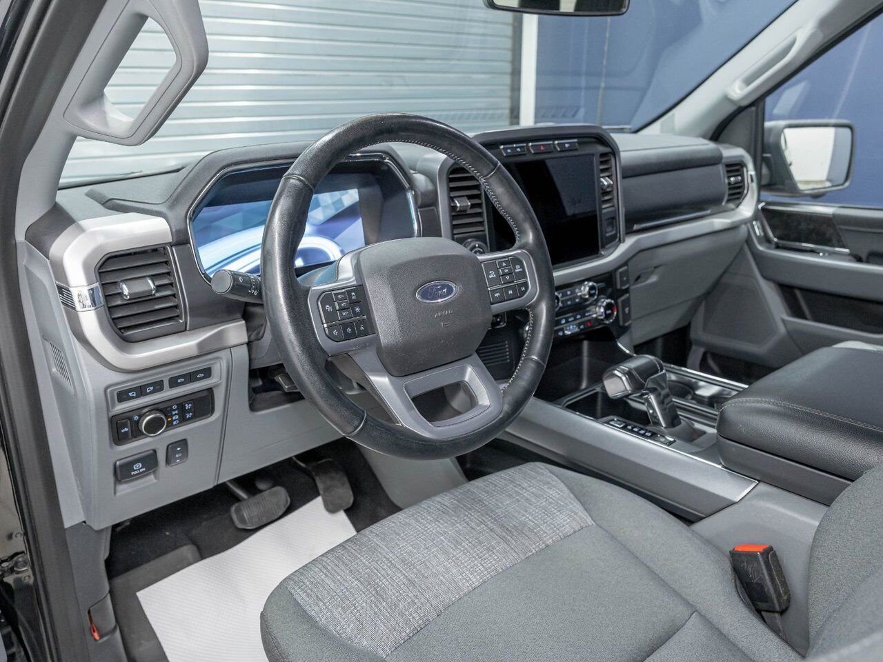 Ford F-150 Lightning XLT CREW 4X4 *NAV* GR REMORQ MAX CAM 360 CARPLAY 2023 Noir Saint-Jérôme - photo #1