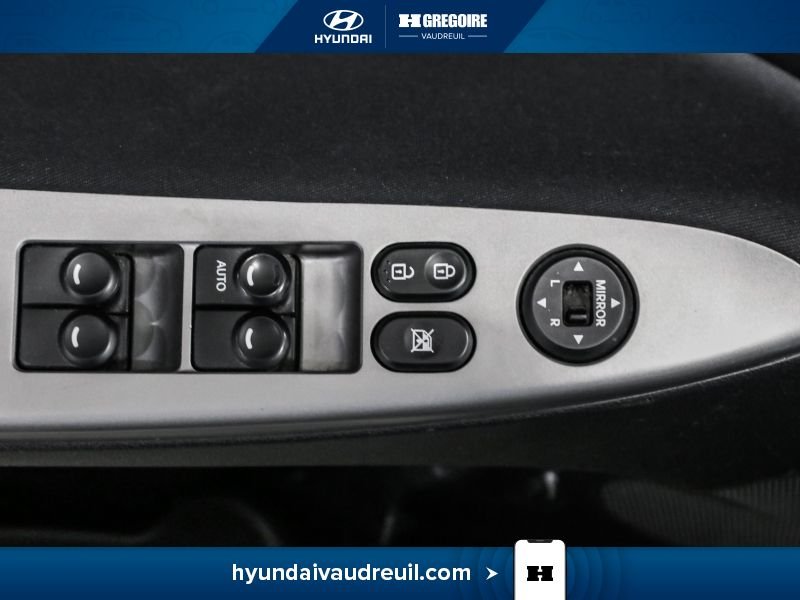 Hyundai Accent 2016 Noir Blainville - photo #16