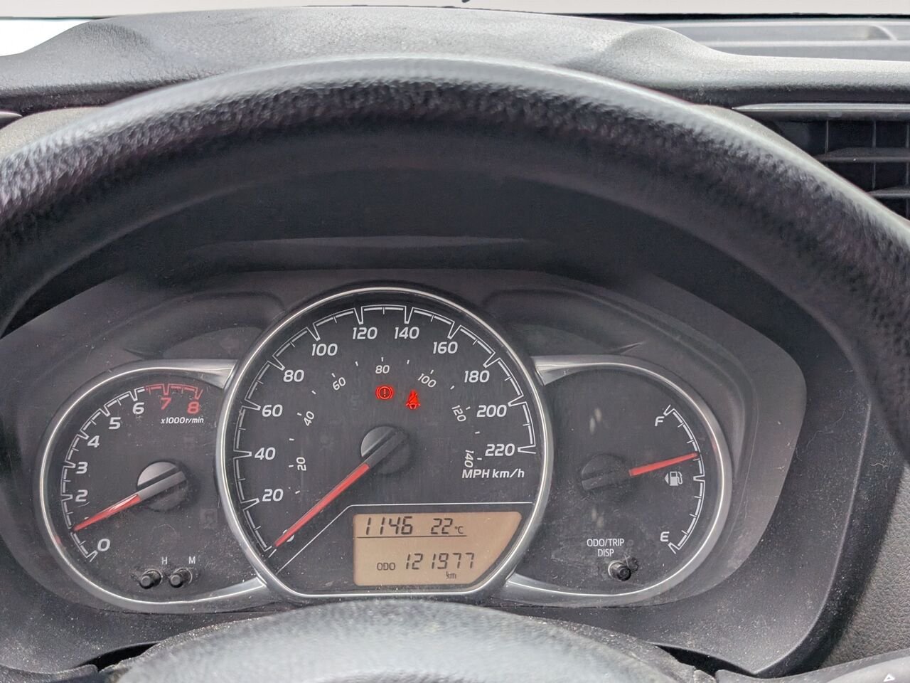 Toyota Yaris Hatchback LE/SIÈGES CHAUFFANTS/CAMÉRA DE RECUL/BLUETOOTH/AC/ 2018 Bleu Sherbrooke - photo #13