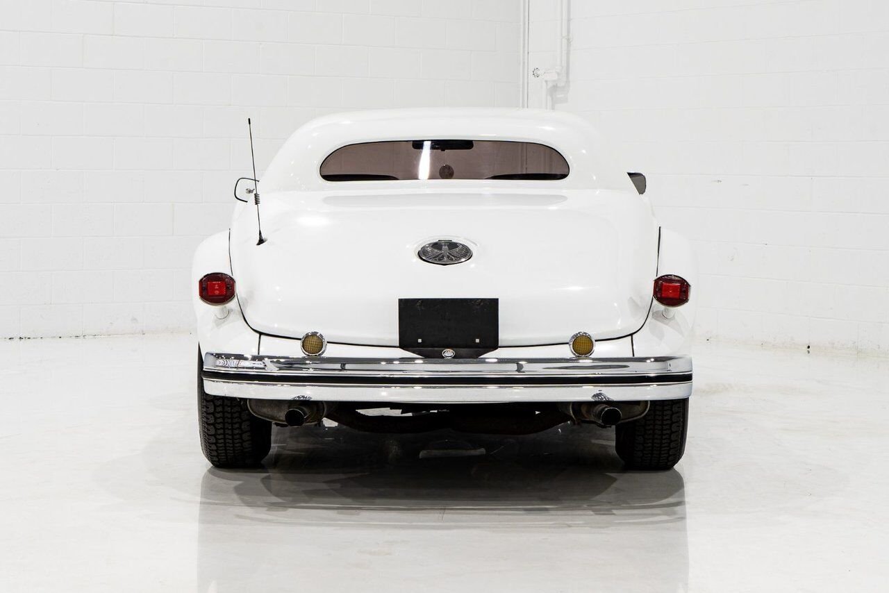 Phillips Motor Car Berlina Coupe Only 1 of 78 produced. Very rare | PRIX EN USD 1981 Blanc Montréal - photo #45