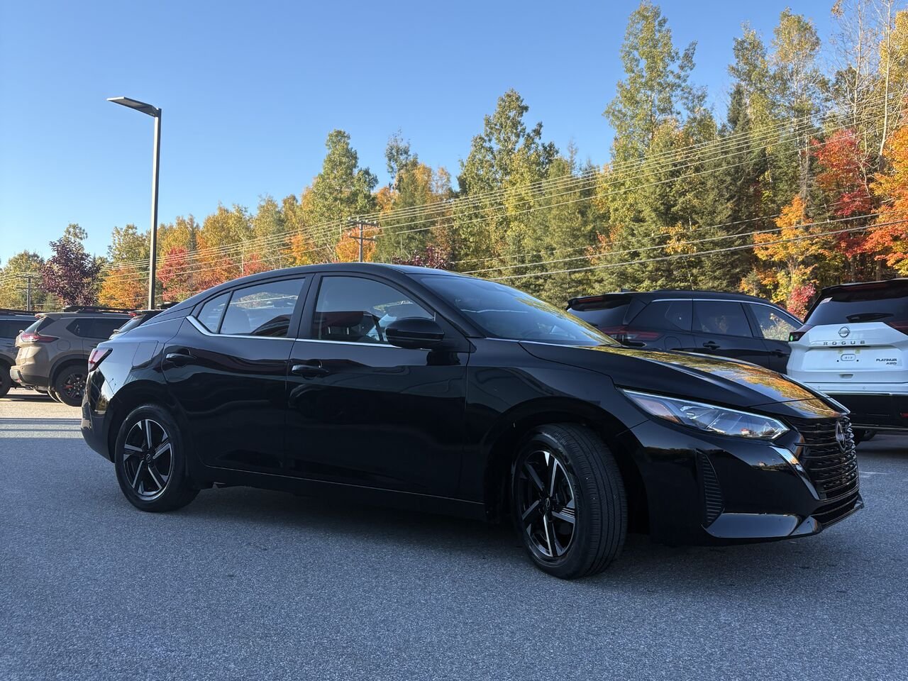 Nissan Sentra SV 2024 Noir Mont-Laurier - photo #1