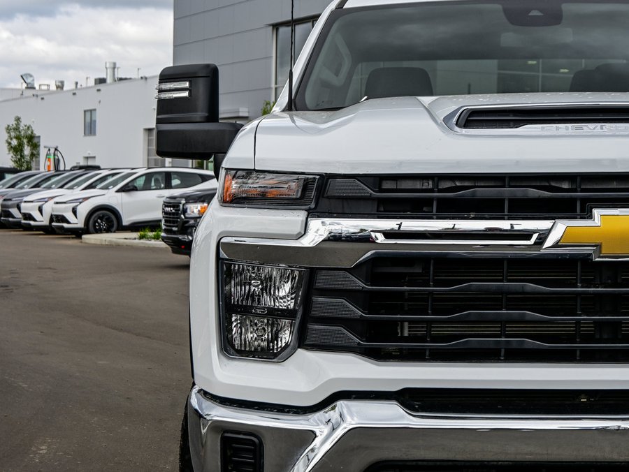 2026 Chevrolet Silverado 2500HD LT 6.6L Long Box | Power Heated Mirrors White
