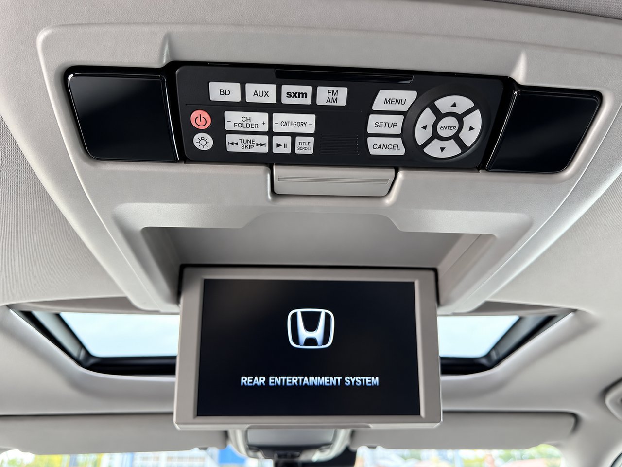 Honda Pilot JAMAIS ACCIDENTÉ / AWD (4X4) / 7 PLACES 2017 Blanc Châteauguay - photo #8