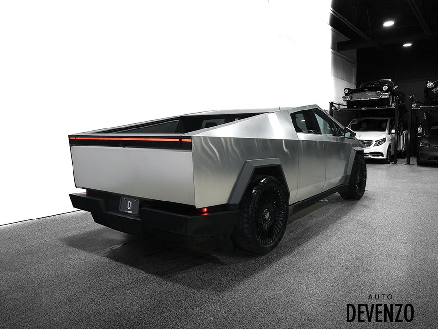 Tesla Cybertruck 2025 2025 Argent