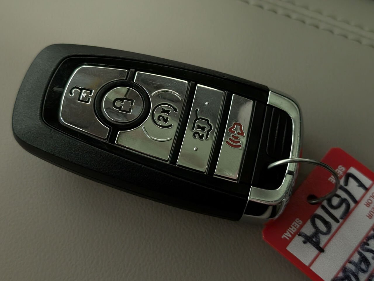 2025 Lincoln CORSAIR Grand Touring Hybrid AWD White Sherbrooke - photo #20