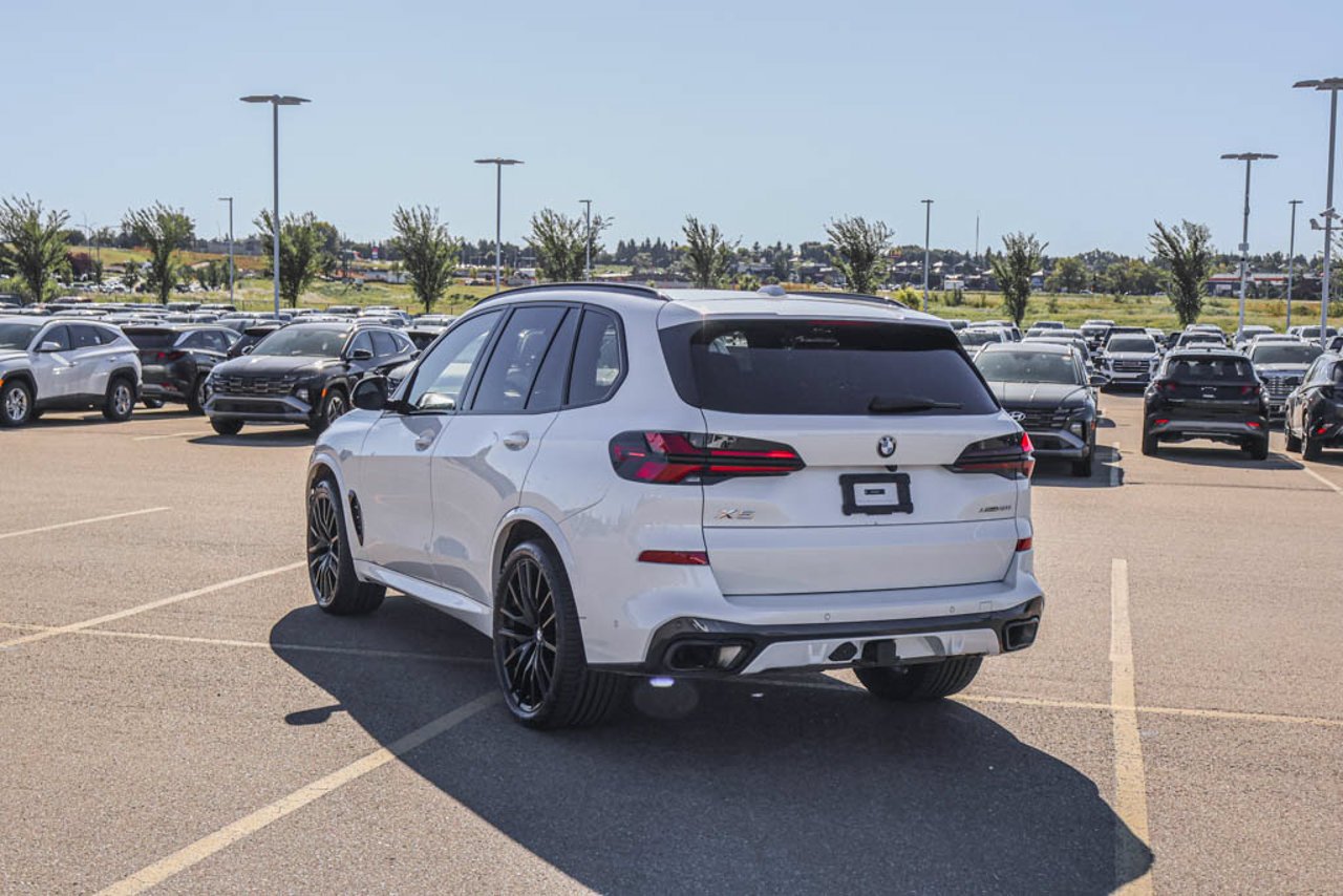 2024 BMW X5 xDrive40i Sports Activity Vehicle White Sherwood Park - photo #5