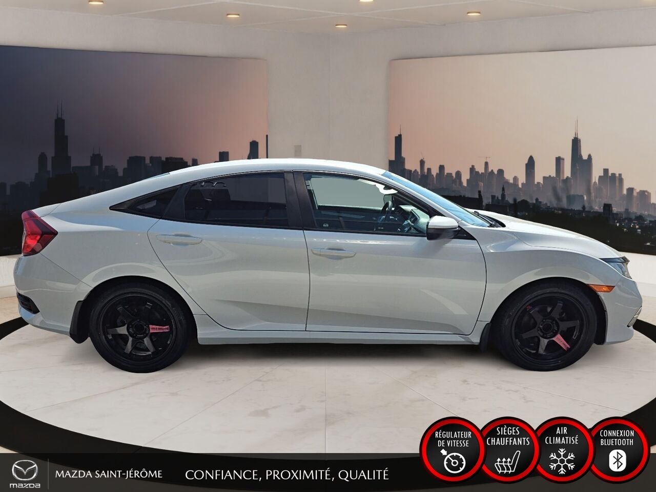 Honda Civic Berline LX | MANUELLE | MAGS NOIR | CARFAX PROPRE 2020 Blanc Saint-Jérôme - photo #4