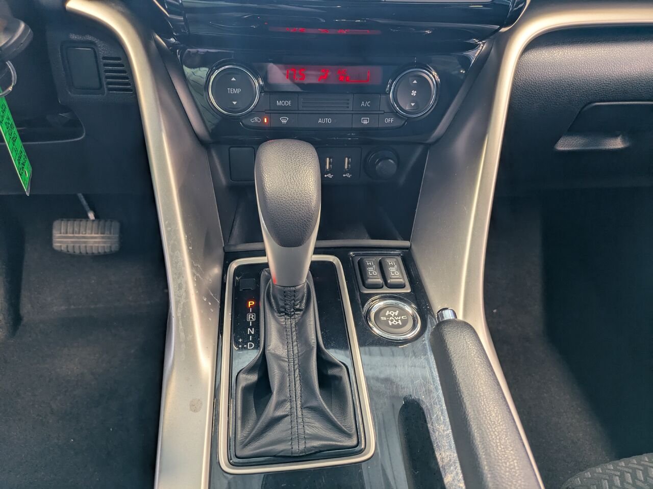 2024 Mitsubishi Eclipse Cross Silver Gatineau - photo #9