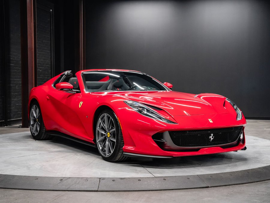 2022 Ferrari 812 GTS 2022 Red