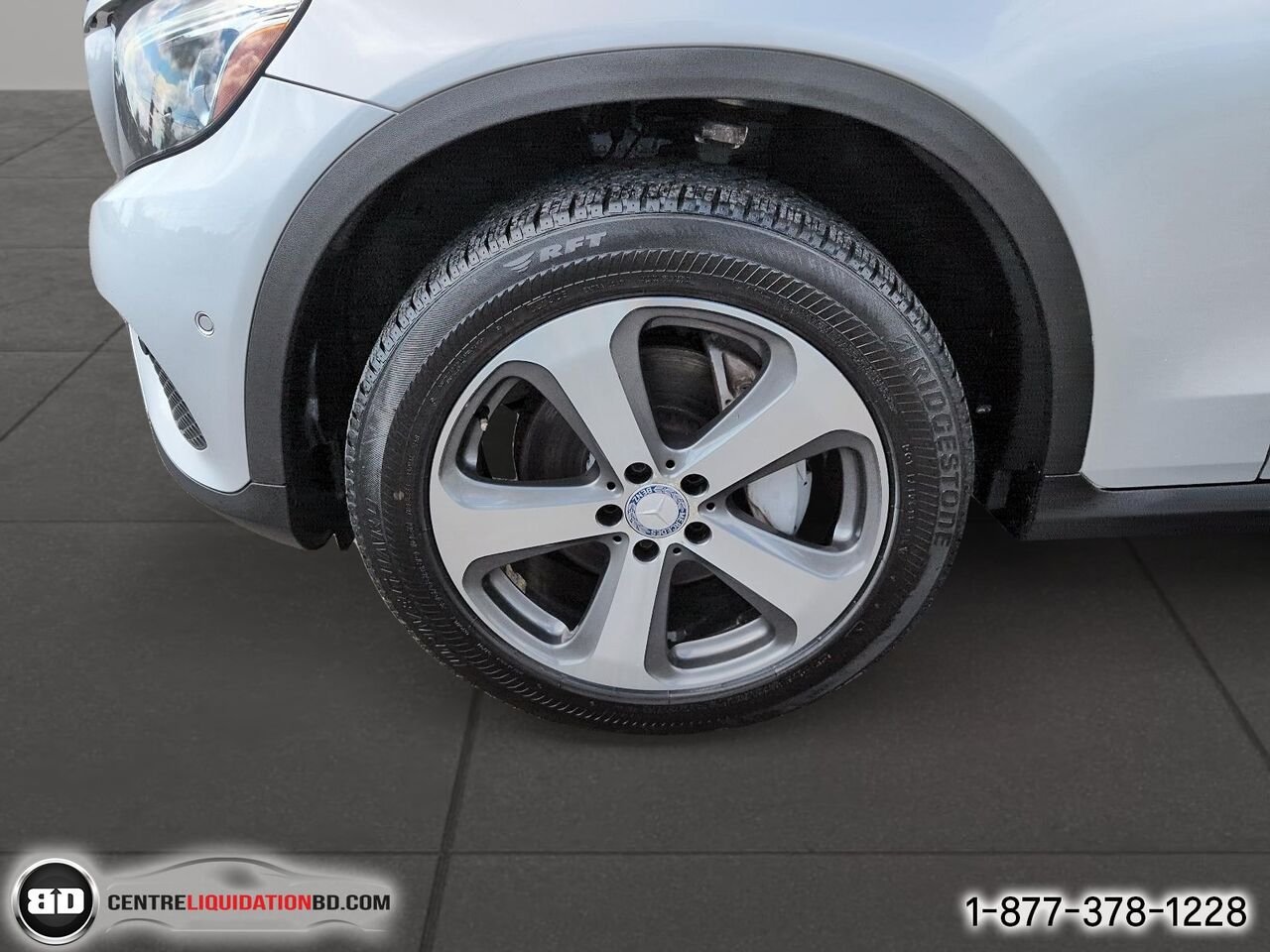 2017 Mercedes-Benz GLC GLC 300 4MATIC | BD0390 Silver Granby - photo #11