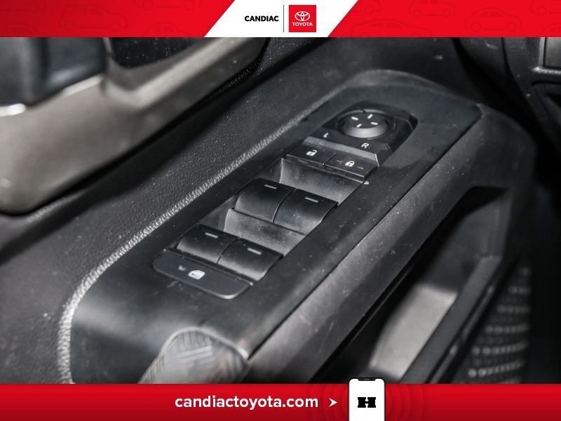 2024 Toyota Tacoma Black Laval - photo #17