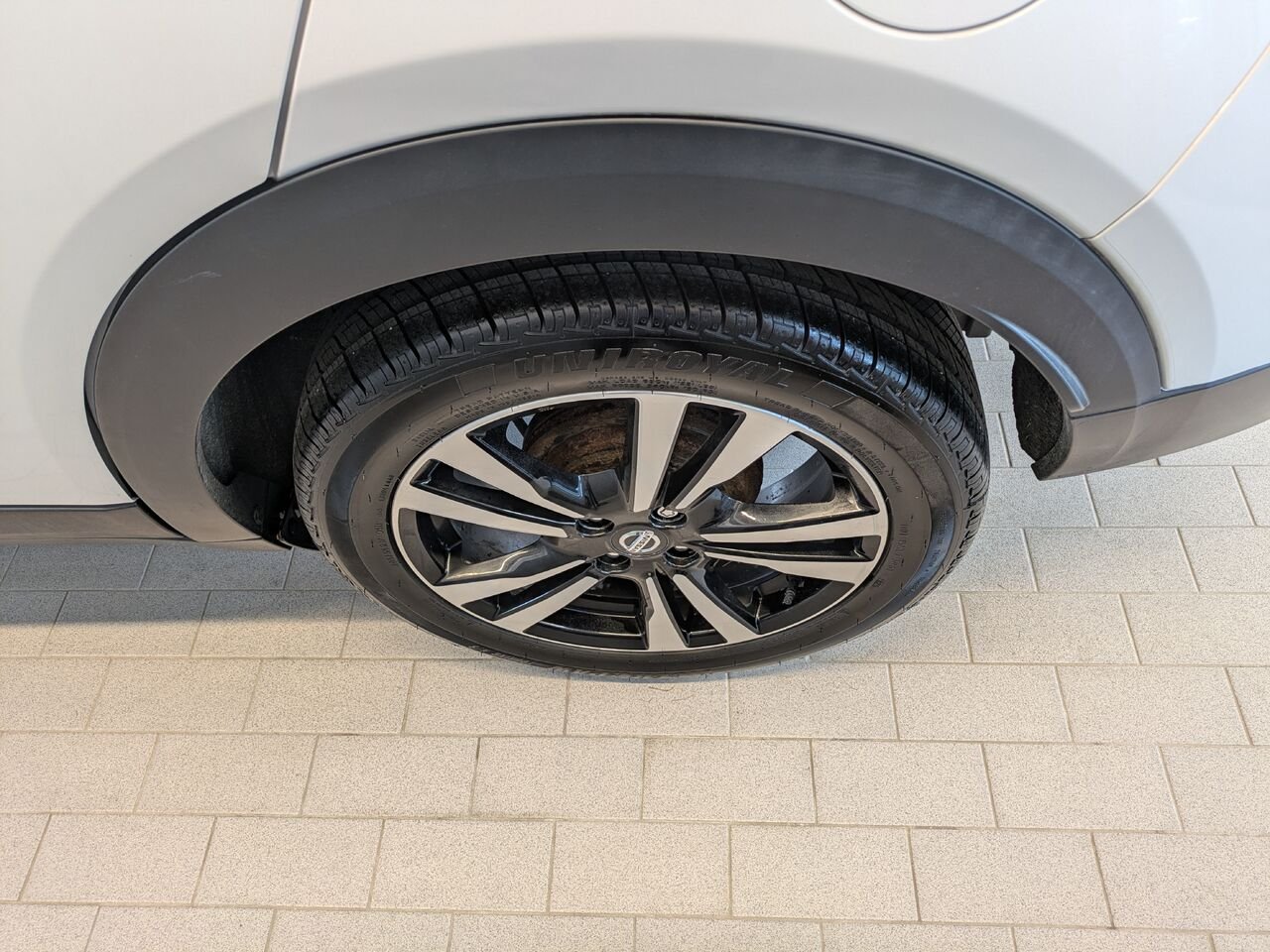 Nissan Kicks 2018 Blanc Gatineau - photo #4