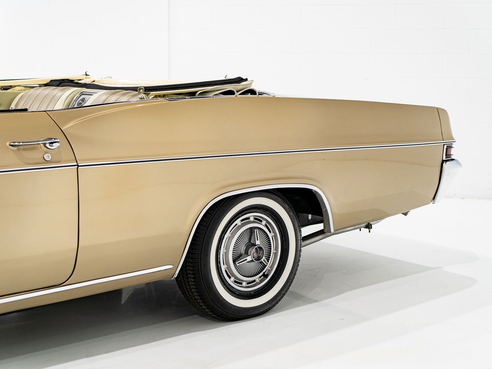 Chevrolet Impala 427 Convertible fully loaded with A/C **PRIX EN USD** 1966 Montréal - photo #44