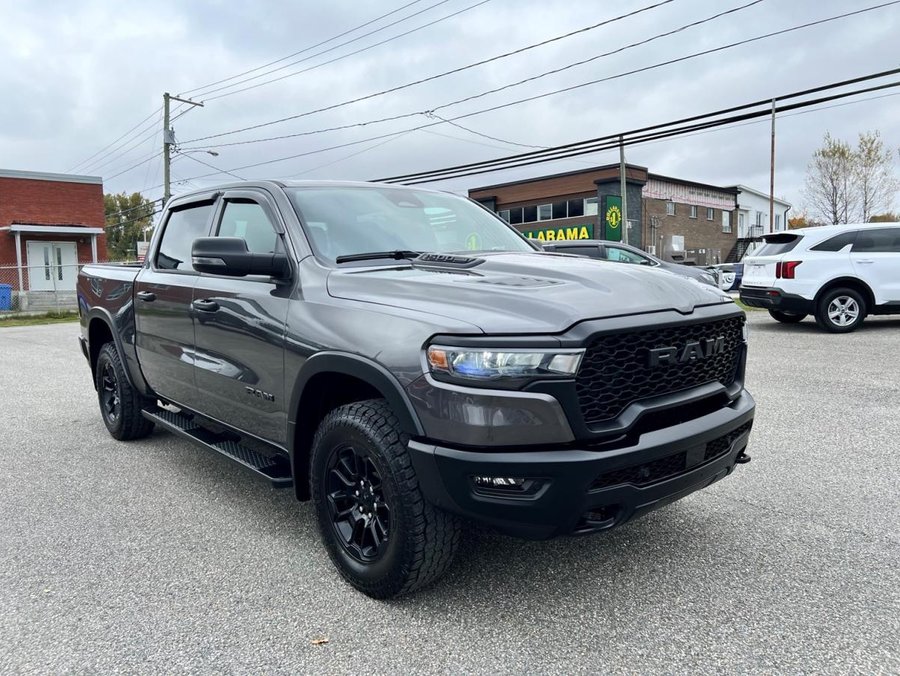 RAM 1500 Rebel cabine d'équipe 4x4 caisse de 5 pi 7 po 2025 Gris