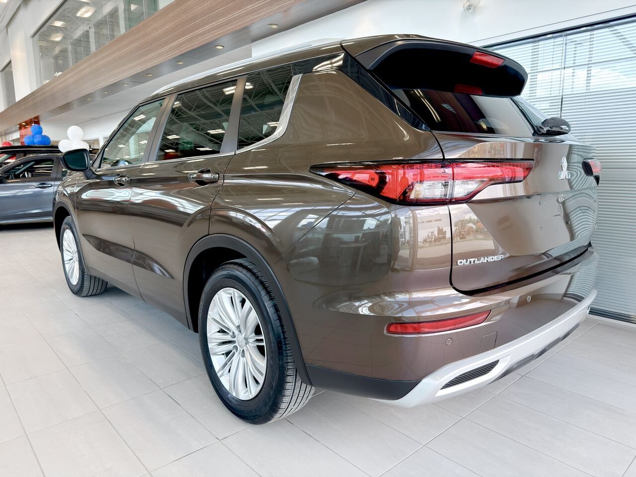 Mitsubishi Outlander 2024 Bronze Notre-Dame-des-Prairies - photo #8