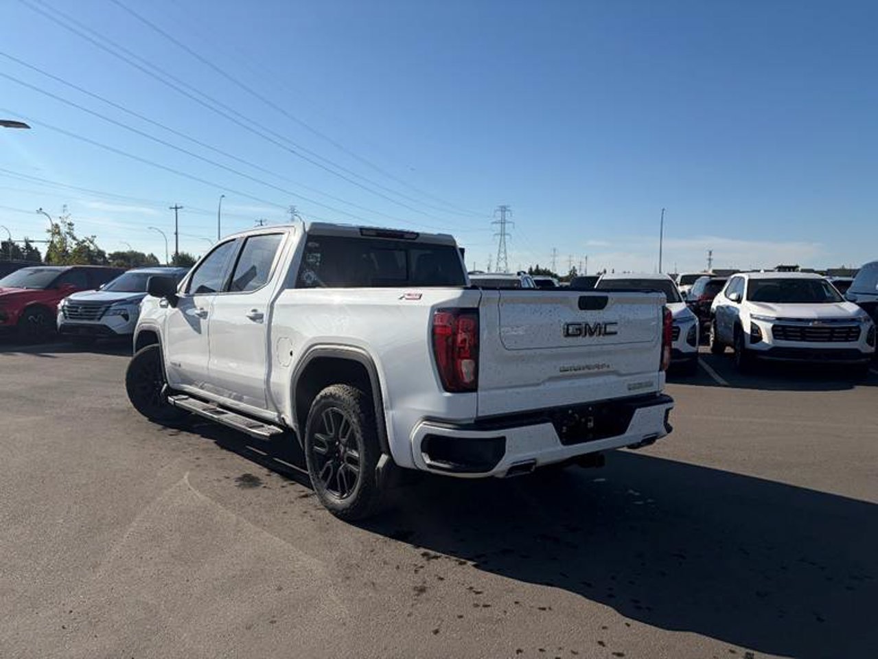2024 GMC Sierra 1500 4WD Crew Cab 147 Elevation White Sherwood Park - photo #3