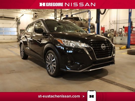 2024 Nissan Kicks SV DEM. A DISTANCE SIEGES CHAUFFANTS APPLE CARPLAY Black