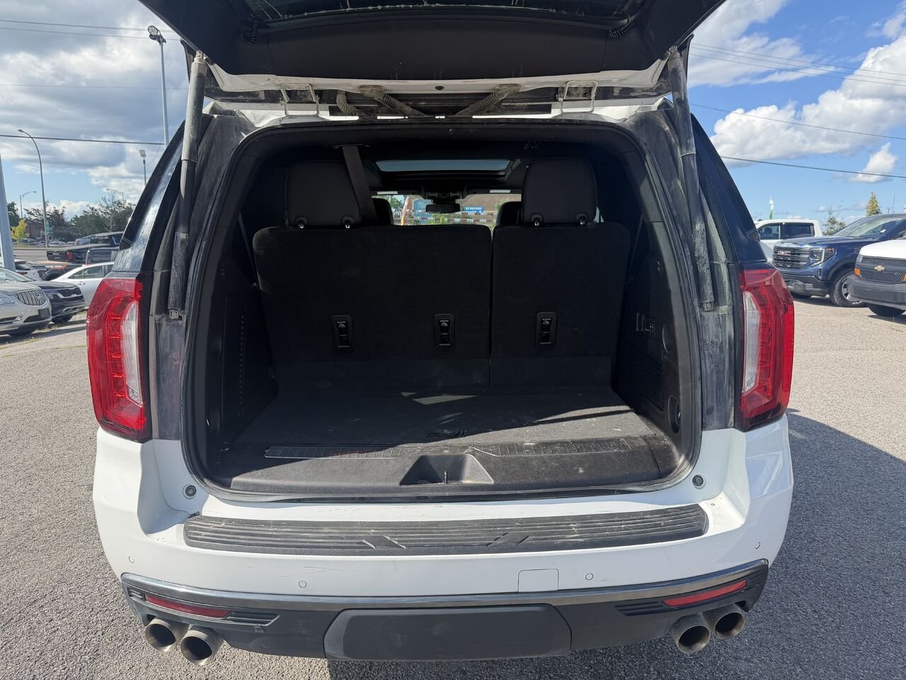 2023 GMC YUKON AT4 AT4 4 portes 4RM White Gatineau - photo #20