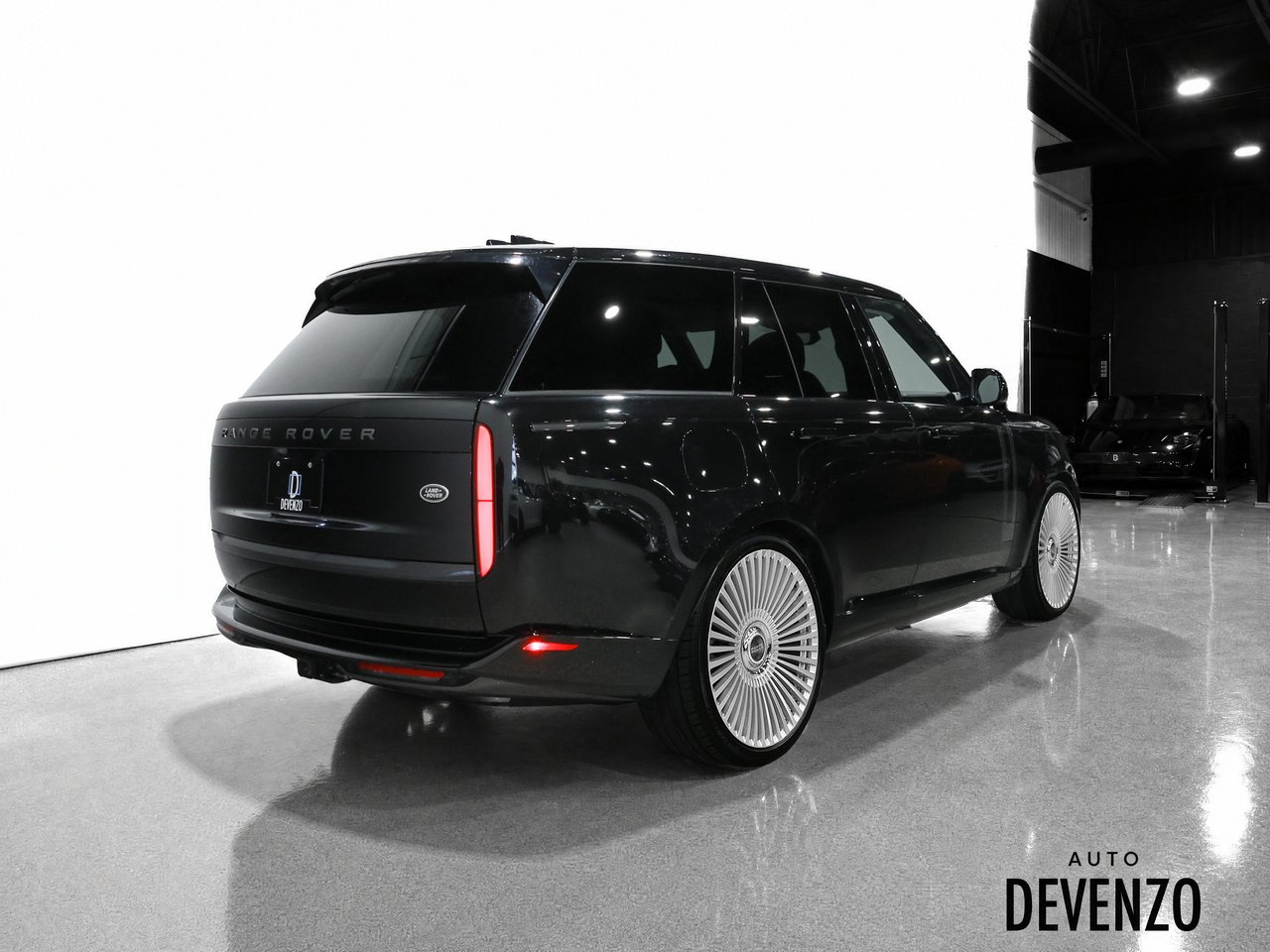 Land Rover Range Rover 2023 Noir Saint-Eustache - photo #4
