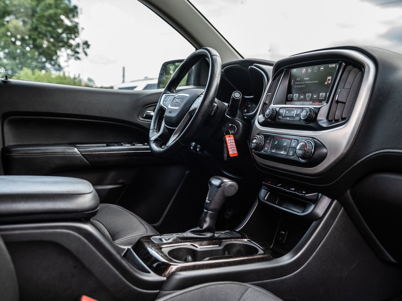 2016 GMC Canyon Red Sainte-Julienne - photo #25