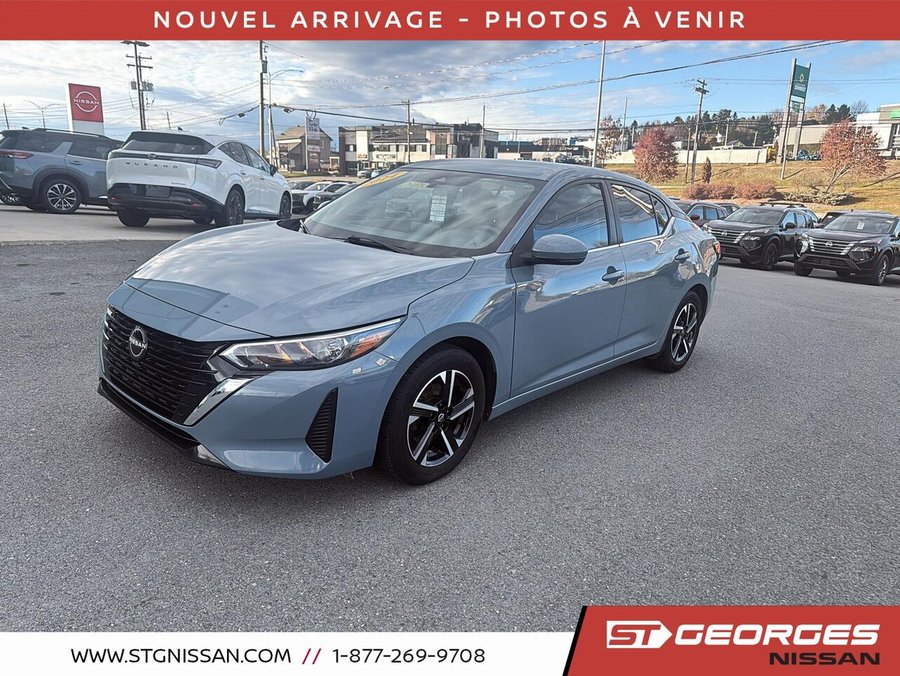 Nissan Sentra SV CVT 2024 Gris