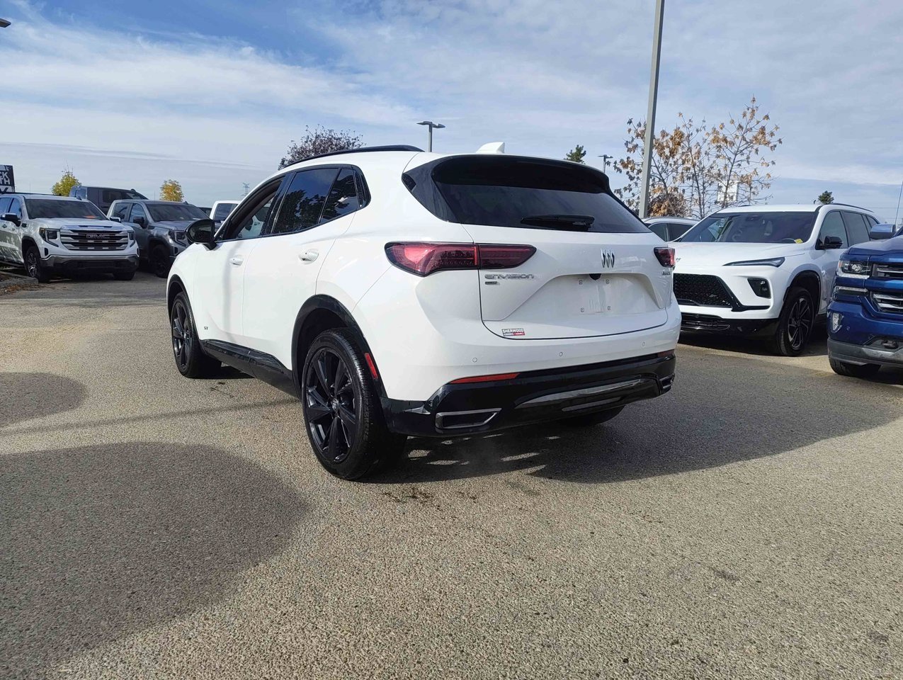 2024 Buick Envision AWD 4dr Sport Touring White Sherwood Park - photo #3