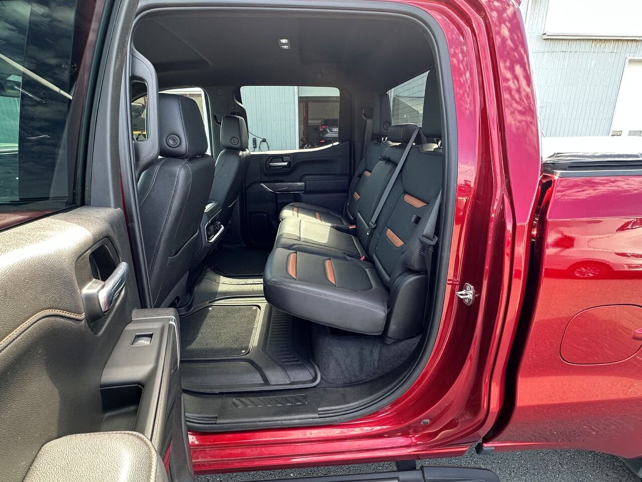 2021 GMC SIERRA K1500 AT4 SIERRA K1500 AT4 Red Matane - photo #15