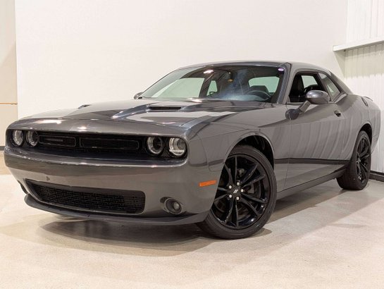 Dodge Challenger SXT Plus RWD 2018 Gris