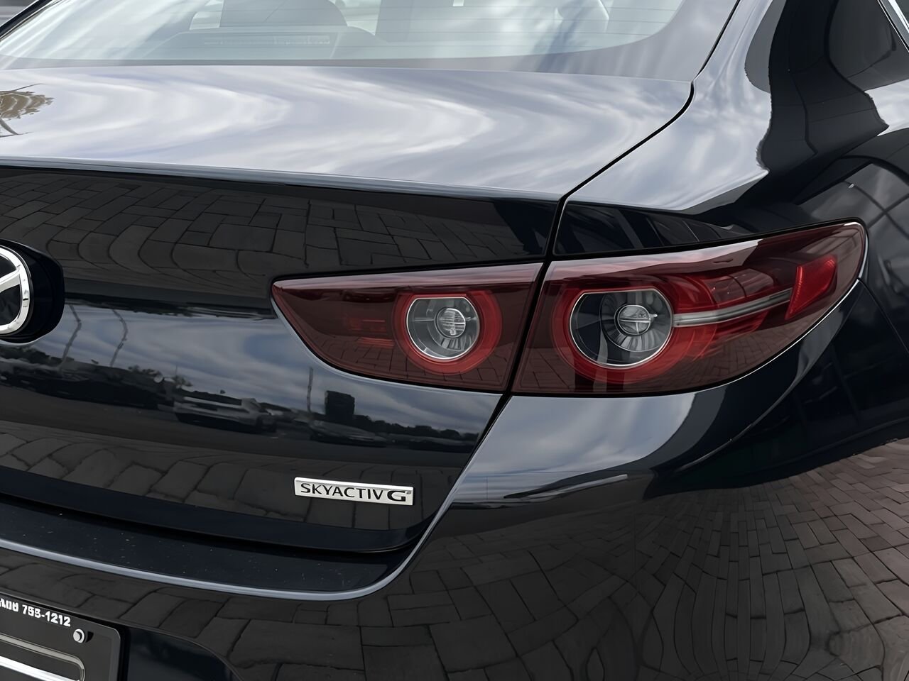2026 MAZDA Mazda3 Jet Black Mica Notre-Dame-des-Prairies - photo #9