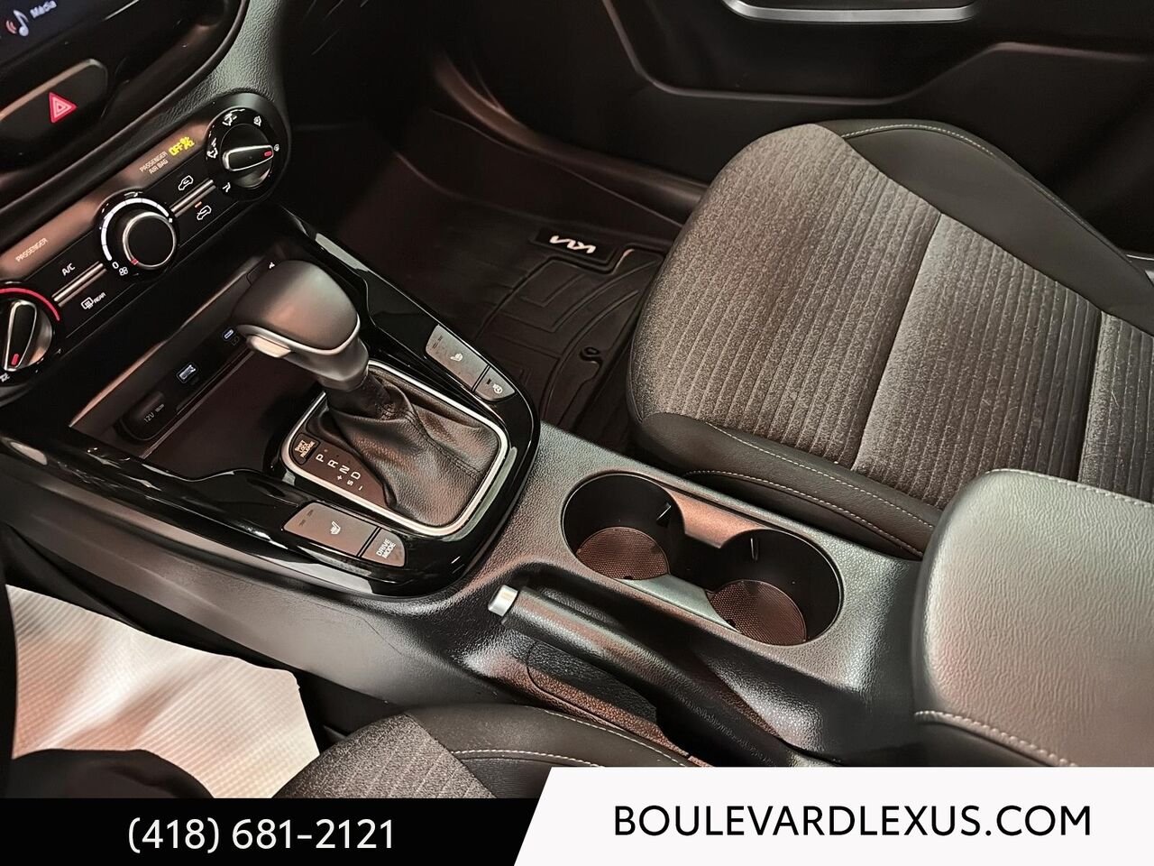 2024 Kia Soul 19937A | EX IVT White Quebec - photo #13