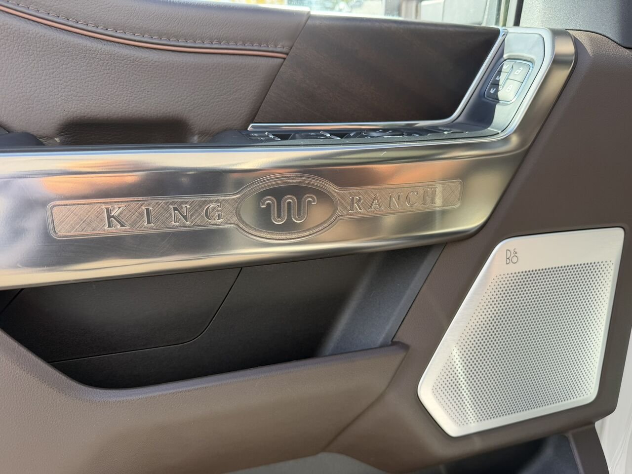 Ford F-150 King Ranch SuperCrew 4X4 2022 Blanc Laval - photo #13