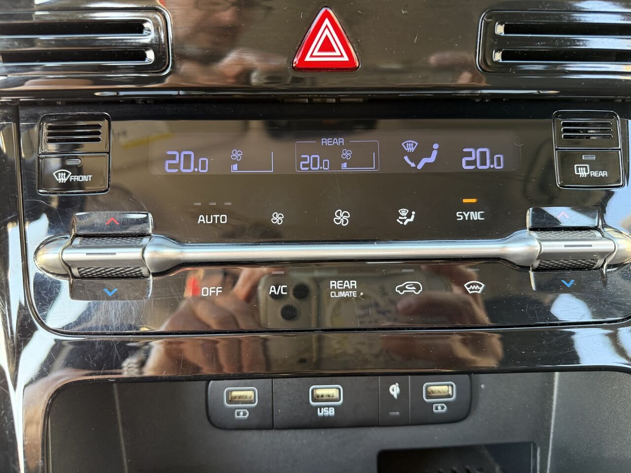 2023 Kia Carnival Black Lac Mégantic - photo #17