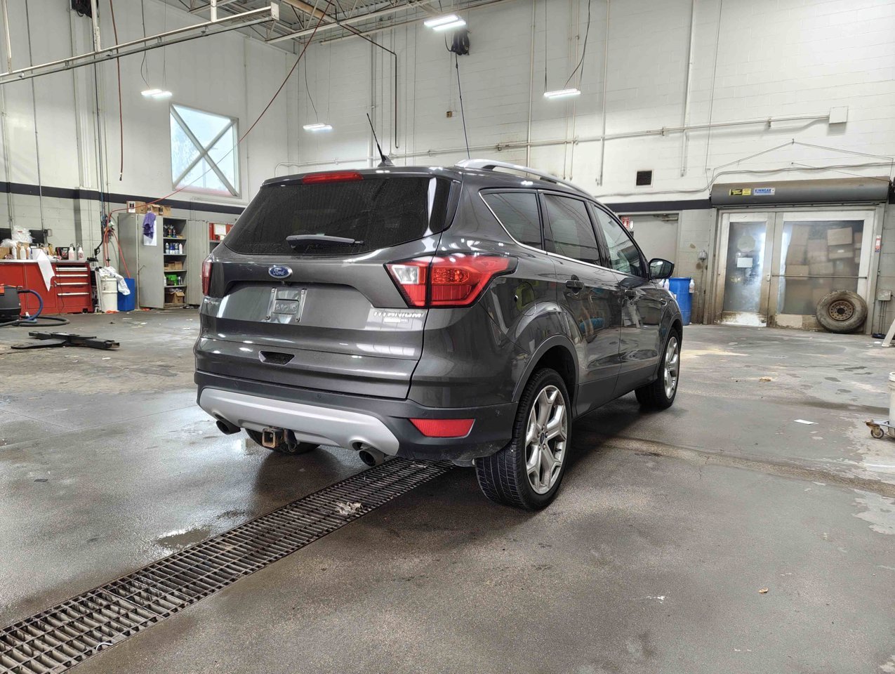 2019 Ford Escape Titanium 4WD Grey Sherwood Park - photo #5