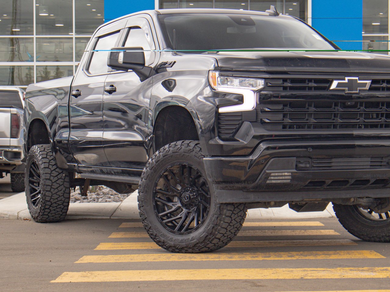2024 Chevrolet Silverado 1500 4WD Crew Cab 147 RST Black Sherwood Park - photo #5