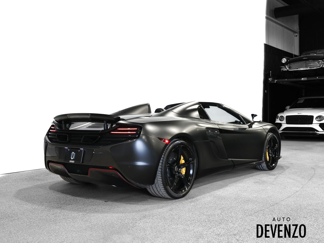 McLaren 650s Spider 3.8L V8 Twin-Turbo 2016 Noir Saint-Eustache - photo #5
