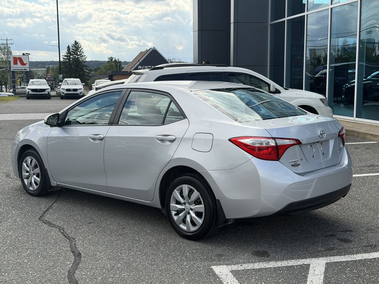 Toyota Corolla 2014 Argent Ste-Marie - photo #6