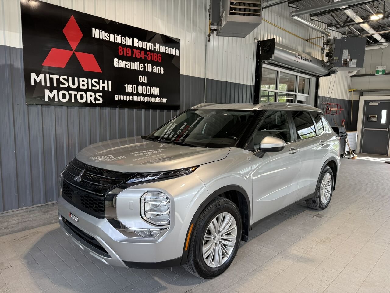 Mitsubishi Outlander SE S-AWC 2024 Gris Rouyn-Noranda - photo #0