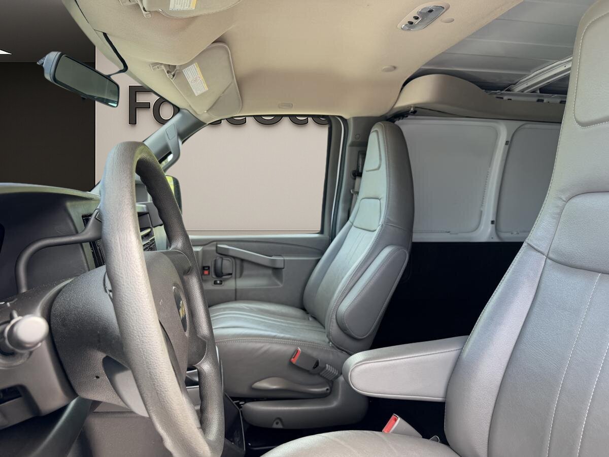 Chevrolet Express Cargo Van 2024 Blanc  - photo #2