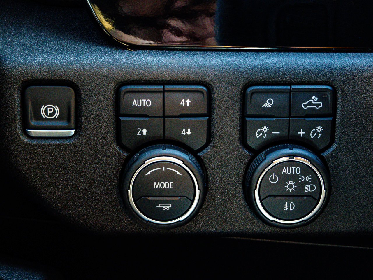 2025 Chevrolet Silverado 3500HD 4WD Crew Cab 159 LTZ Grey Sherwood Park - photo #21