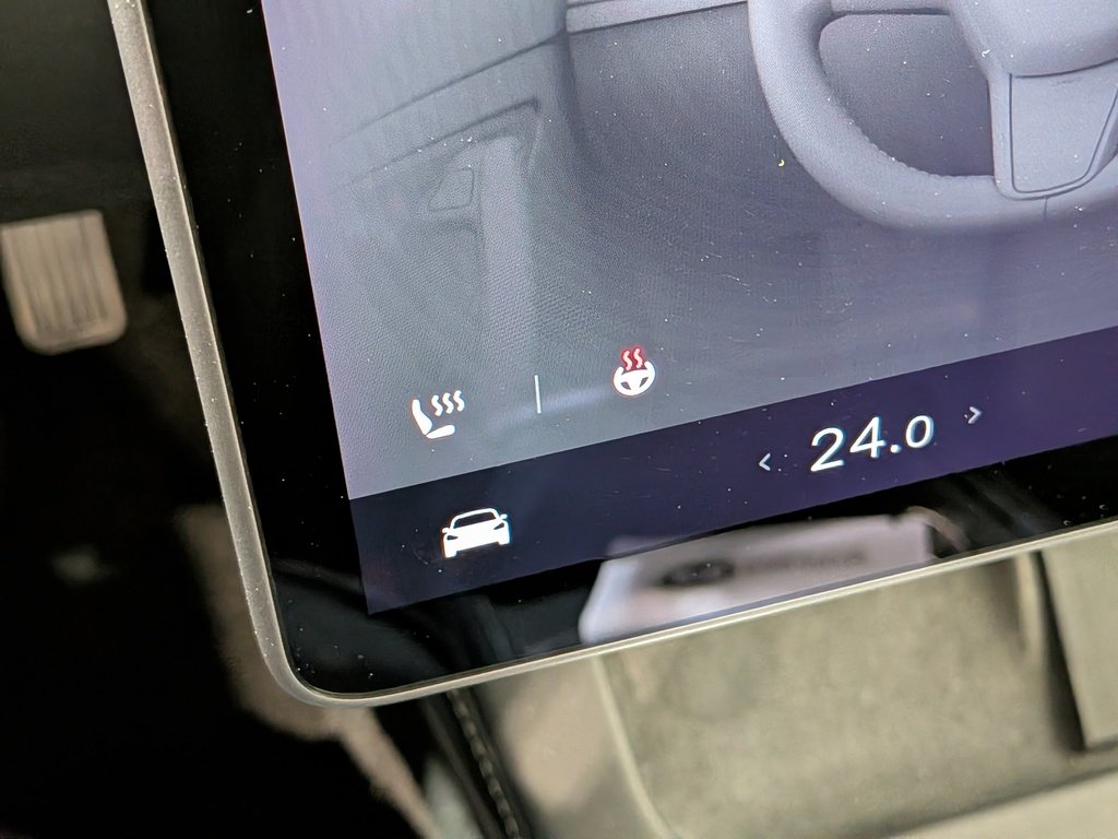 2021 Tesla Model 3 Standard Range RWD *Ltd Avail* Red Val-David - photo #24