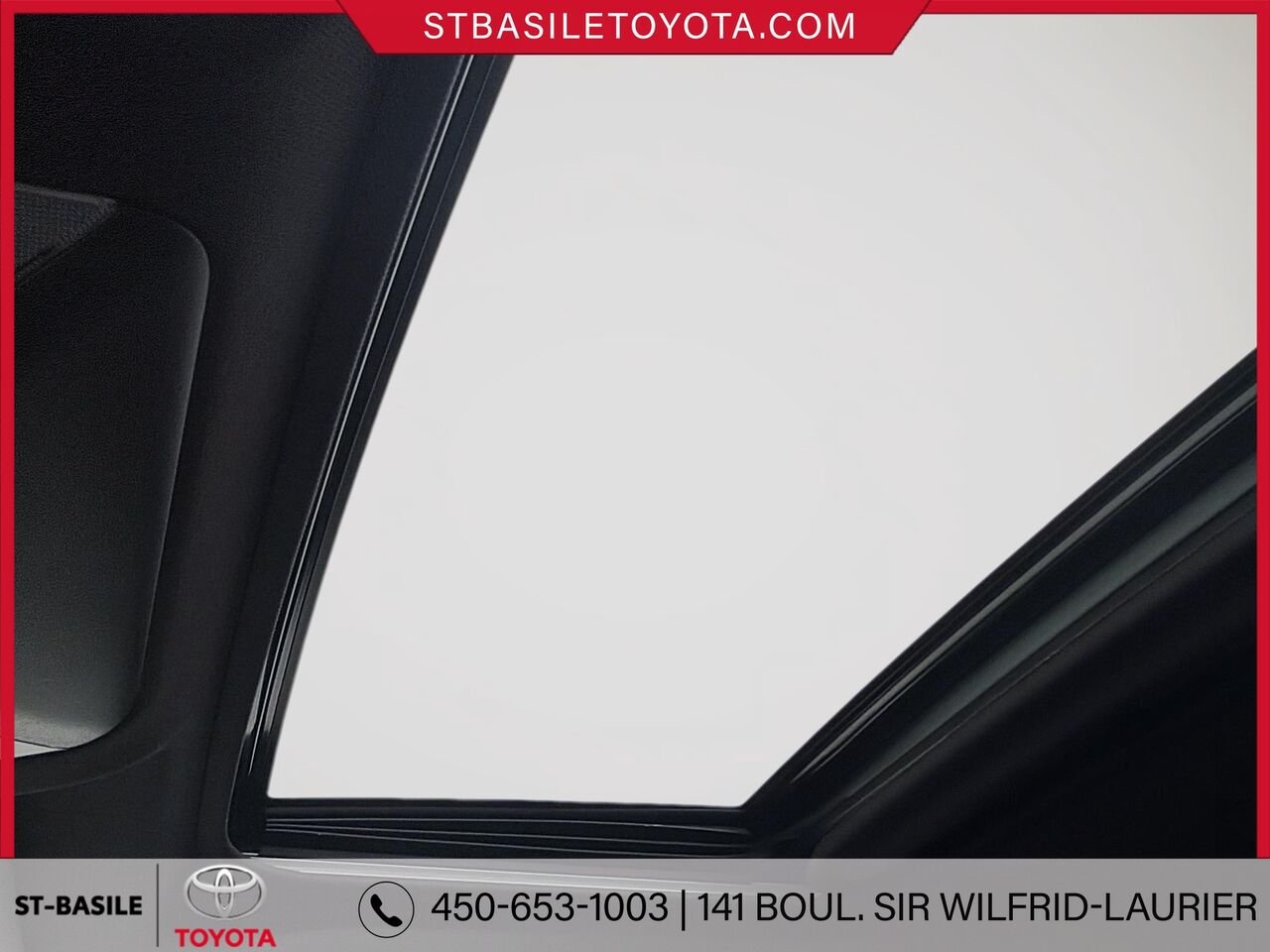 TOYOTA RAV4 PRIME 2023 Blanc Saint-Basile-le-Grand - photo #17