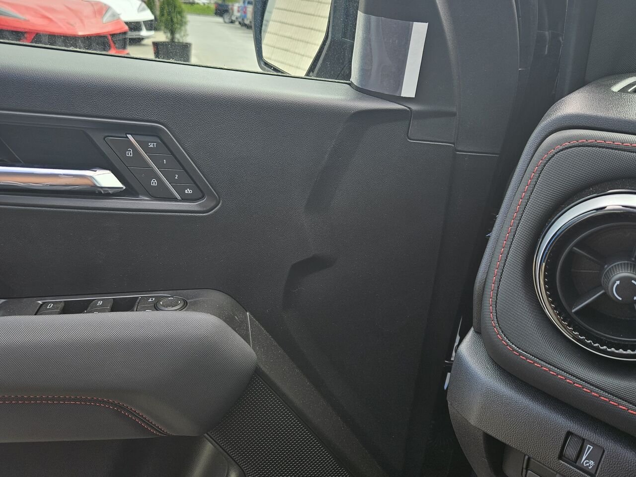 Chevrolet Colorado Z71 cabine multiplace 4RM 2026 NOIR Thetford Mines - photo #13