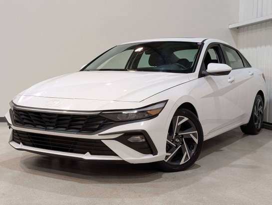 2025 Hyundai Elantra Preferred IVT w/Tech Pkg White