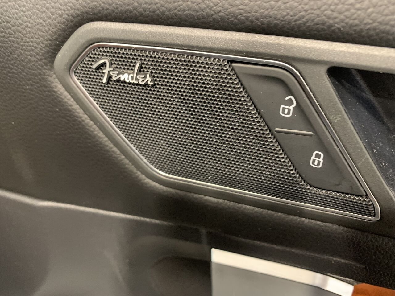 2019 Volkswagen Tiguan R-LINE Grey Châteauguay - photo #19