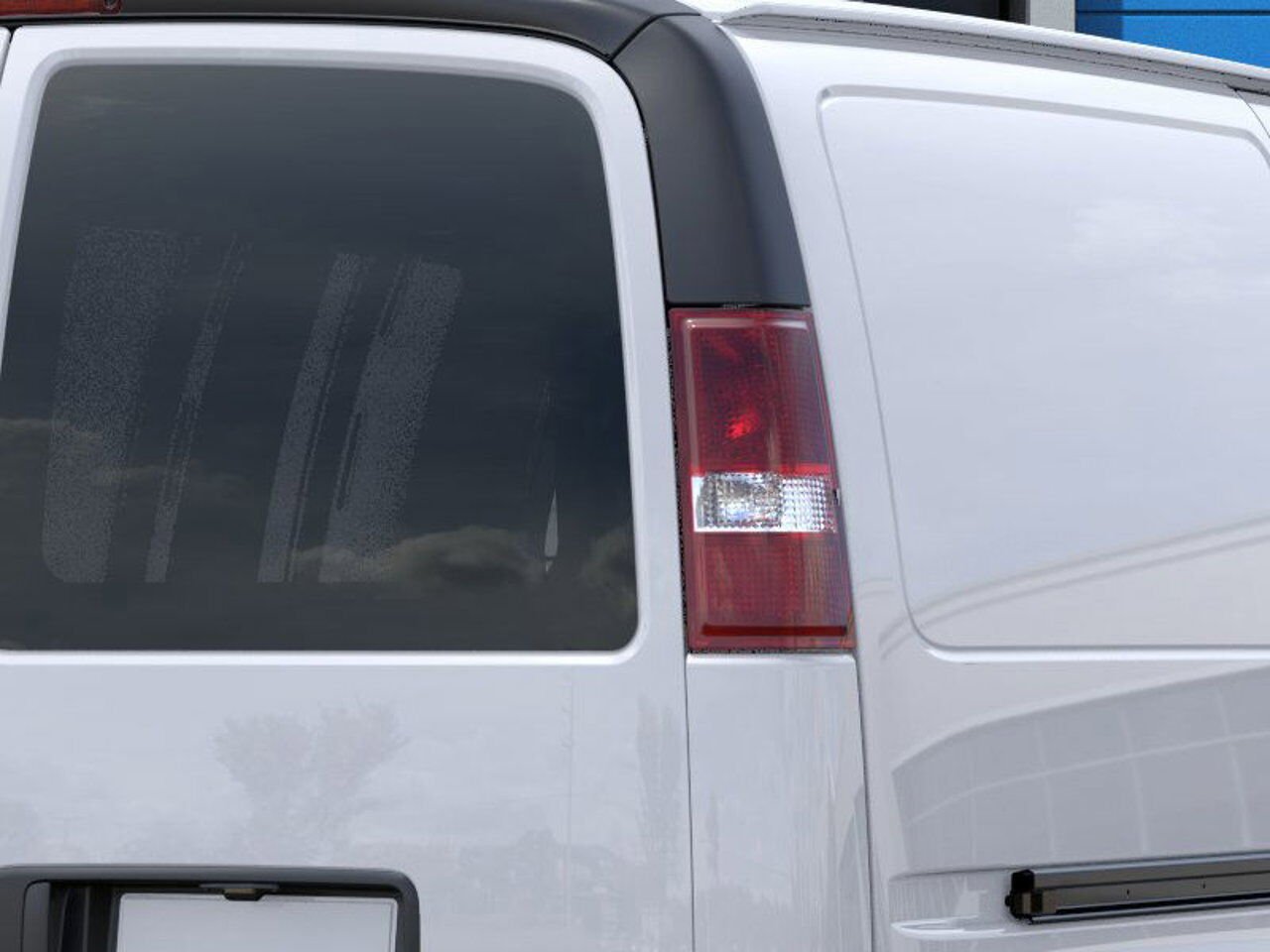 Chevrolet Fourgonnette Express utilitaire Traction arrière 2500 135 po 2025 BLANC SOMMET Gatineau - photo #10