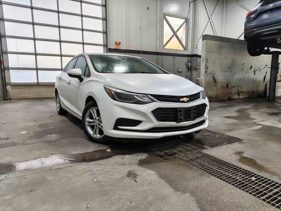 2017 Chevrolet Cruze LT Diesel True North 1.6T Auto | Technology Pkg White