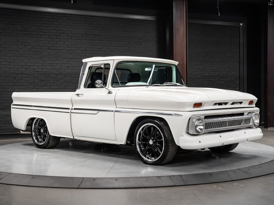 1962 Chevrolet C10 | LS1 Engine | Leather Interior | Vintage Air A/C
